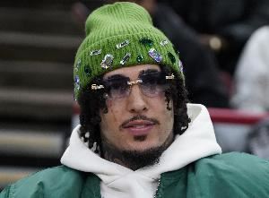 为何放弃篮球玩说唱？💀二球：月薪3000美金 能干个啥？