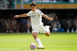 ESPN：贡萨洛在皇马的球衣号码未定，热身赛中身披恩德里克的16号