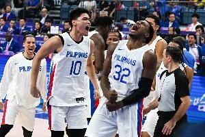 绝对功臣！布朗利16中11爆砍29分4板5助1帽 常规绝平三分救主