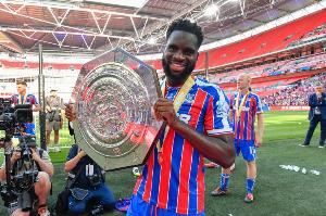 记者：尼斯谈判引进水晶宫前锋爱德华，球员拒绝了赫罗纳的报价