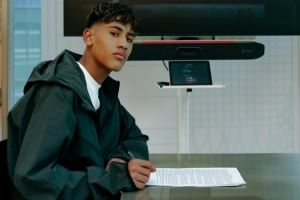 14岁在U18乱杀！邮报：曼联青训重点培养JJ-加布里埃尔