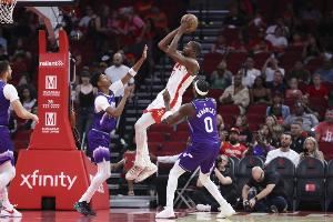 杜兰特谈火箭首秀&赢球：意义重大 期待取得更多的胜利