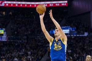 波斯特:我前四场比赛没发挥作用 所以今天能帮球队赢感觉很棒