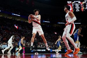 球队的快打风格影响杨瀚森上场时间?队记:不影响 但他需要适应