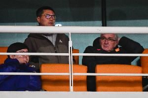 ：伊万专门致电邵佳一表示祝贺 表态愿为昔日助手提供帮助