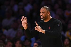 乌度卡：我们本赛季失误成疾 对手打出了很强的身体对抗